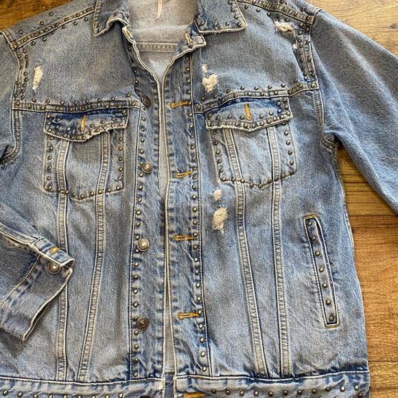 Free People Studded Denim Trucker Jacket Oversized Size XS - Picture 4 of 8